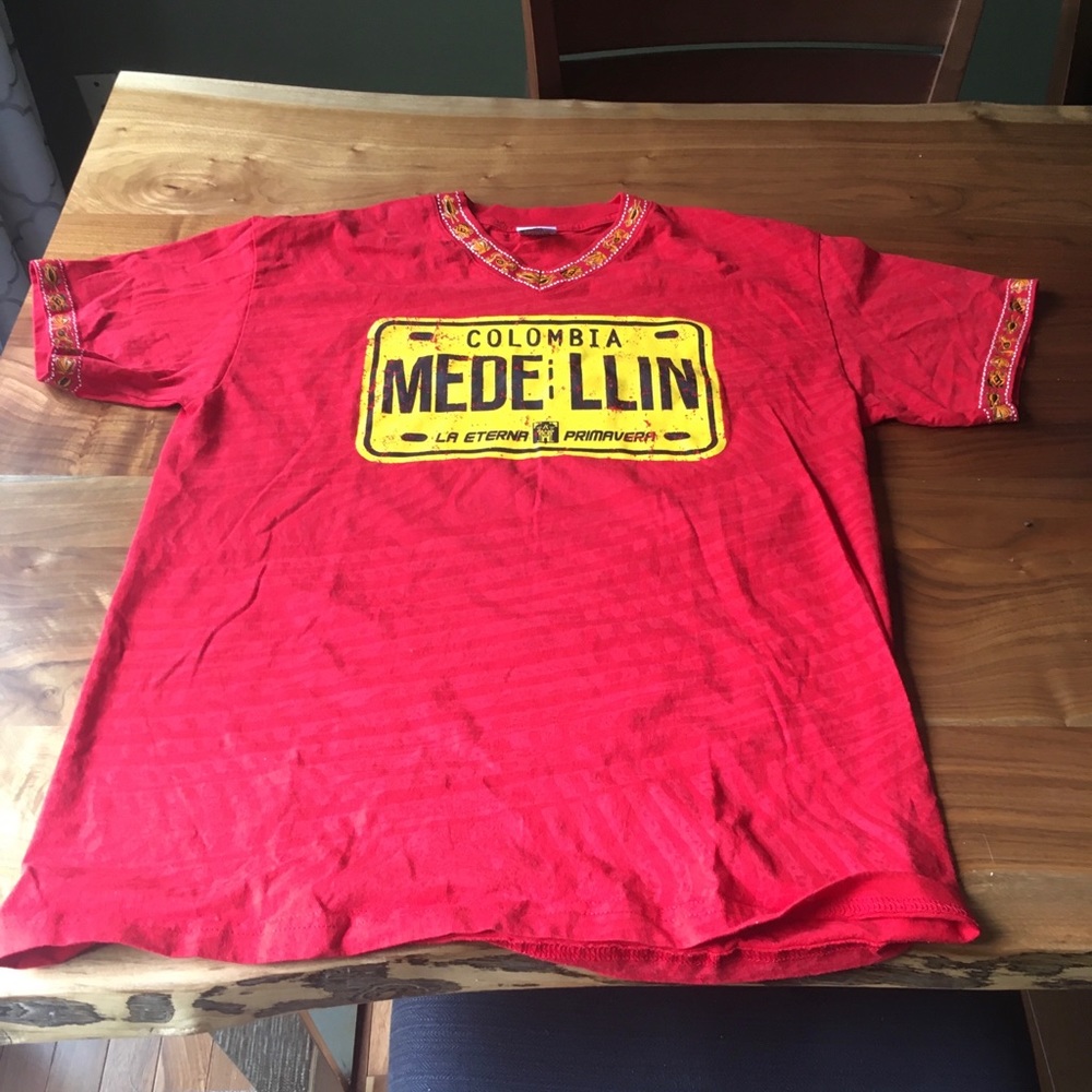 COLOMBIA Medellin Ariari Sport Collection T-SHIRT